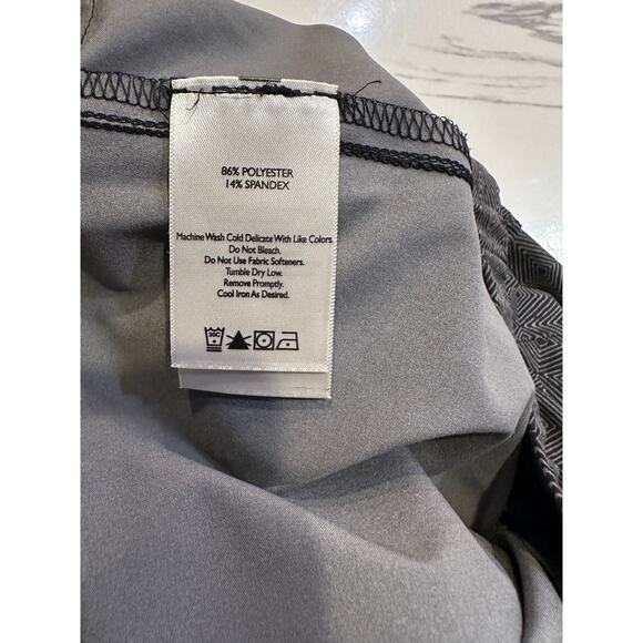 Eddie Bauer Size Medium Shorts - Picture 9 of 9